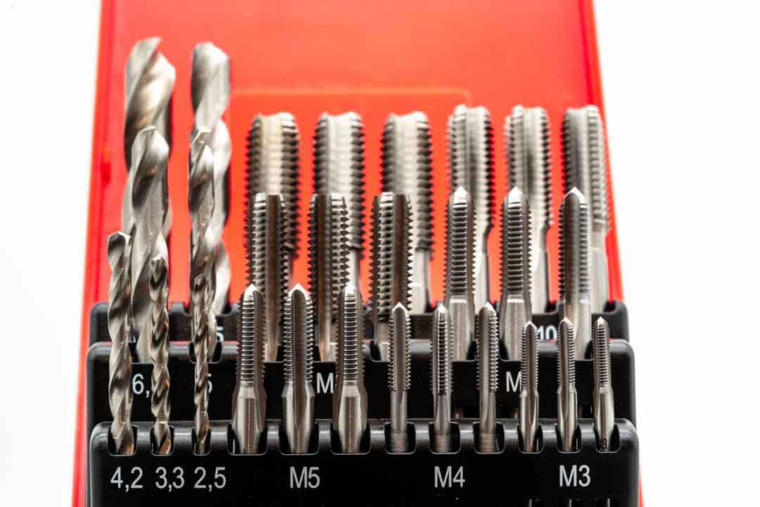 BAER Set HSSG: Short Machine Taps 3 pcs. each size| drill bits: M 3 - 12