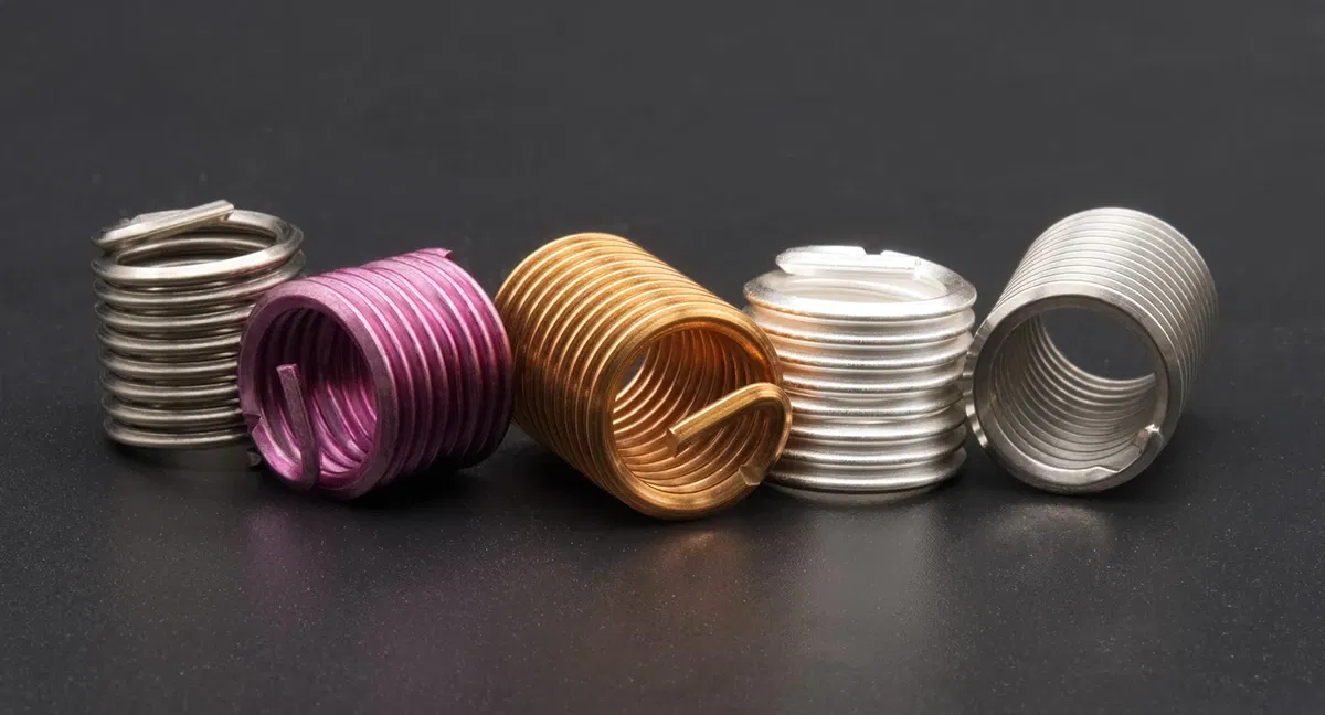 Various thread inserts in colors