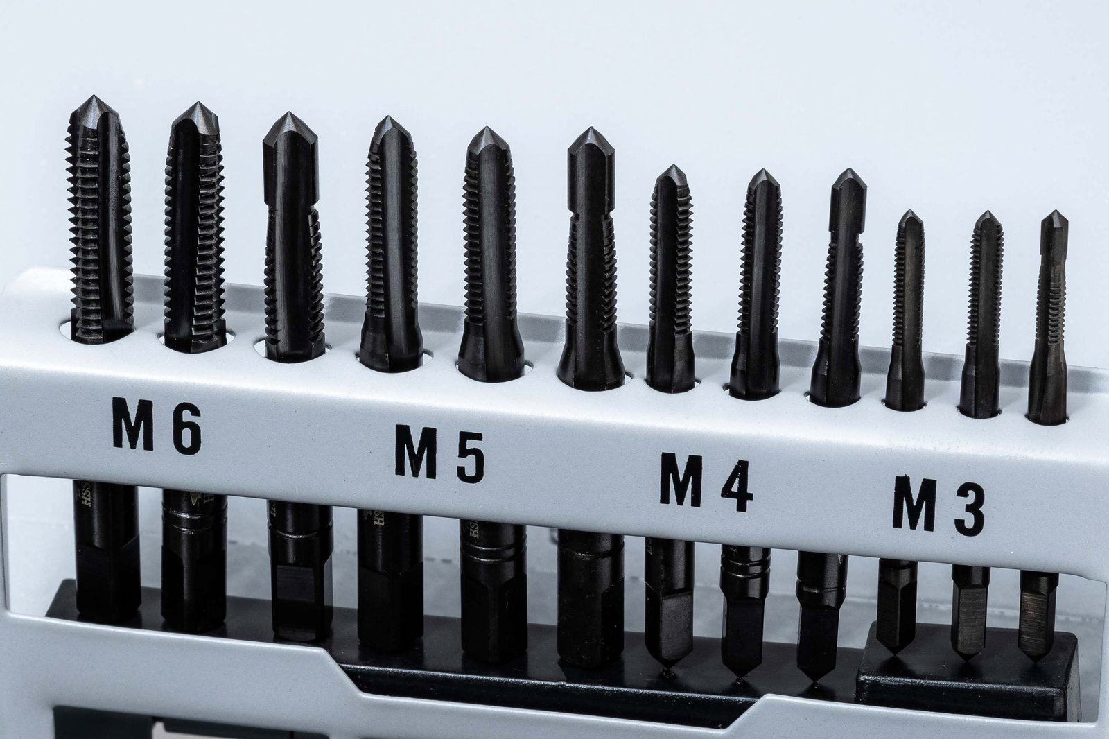 BAER SET HSSE EDELSTAHL Handgewindebohrer | Schneideisen | Werkzeuge : M 3 - 12 – Bild 3