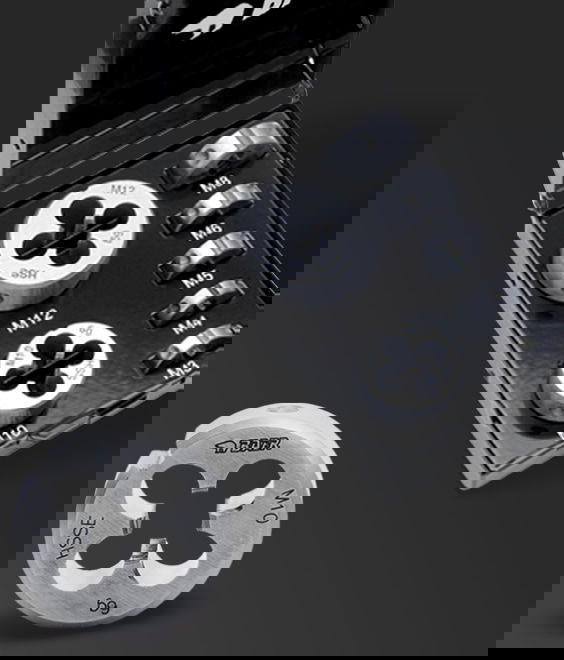 Illustration of M3-M12 Set stainless steel: HSSE-NIT round cutting dies
