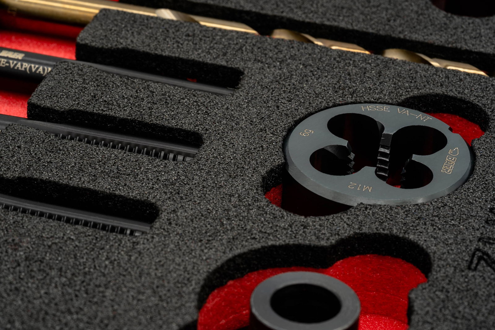 BAER ULTRA SET HSSE STAINLESS STEEL: Hand Taps | Cutting Dies | Tools | Cutting Paste: M 3 - 12 – Image 8