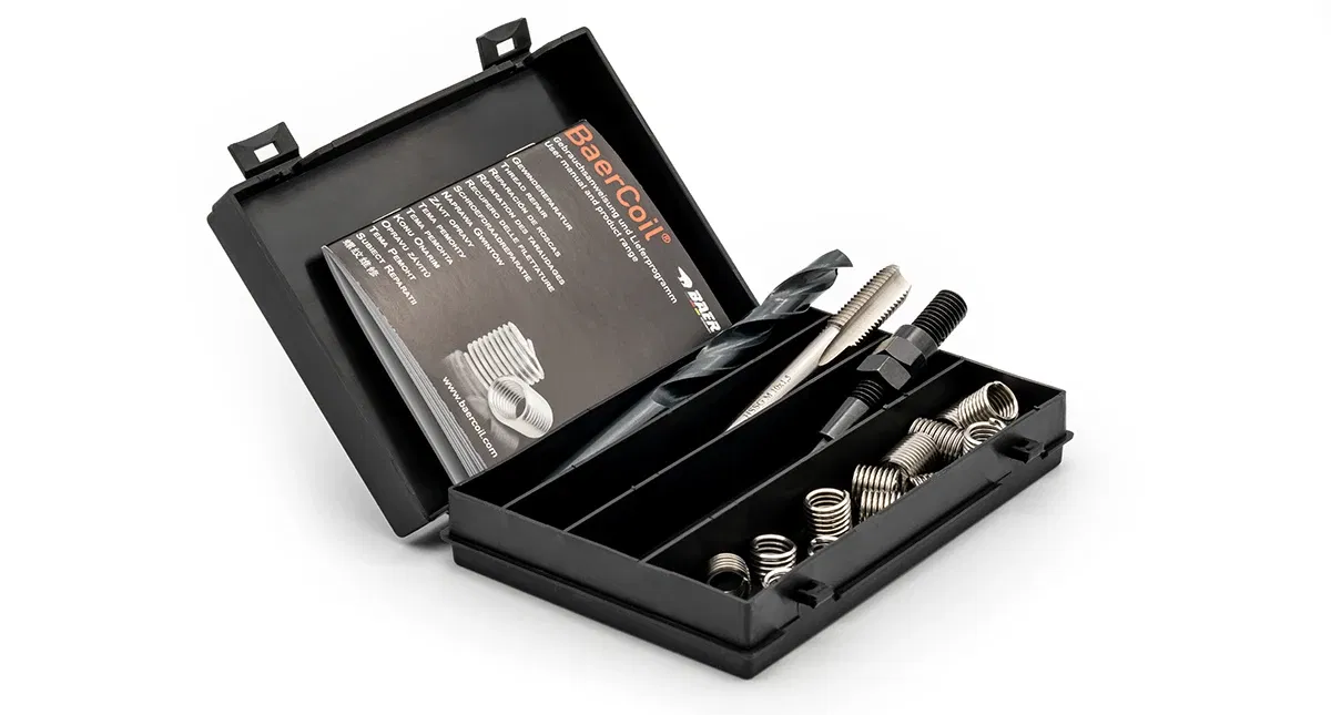 Thread repair kit with inserts and tools Thread repair kit with inserts and tools