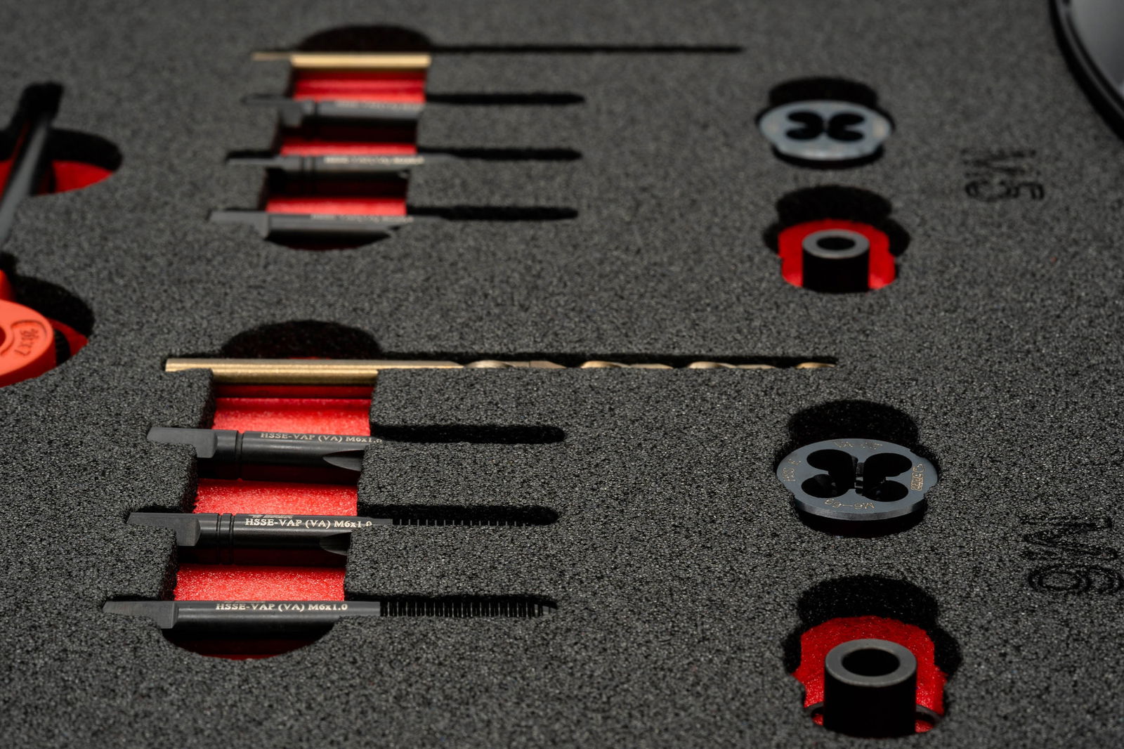 BAER ULTRA SET HSSE STAINLESS STEEL: Hand Taps | Cutting Dies | Tools | Cutting Paste: M 3 - 12 – Image 6